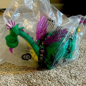 Disney Main Street Electrical Parade Elliot popcorn bucket